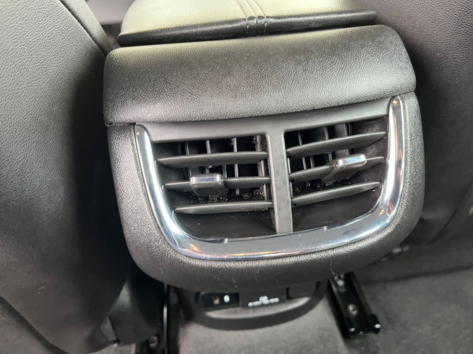 Used 2024 Chevrolet Malibu LT image 24