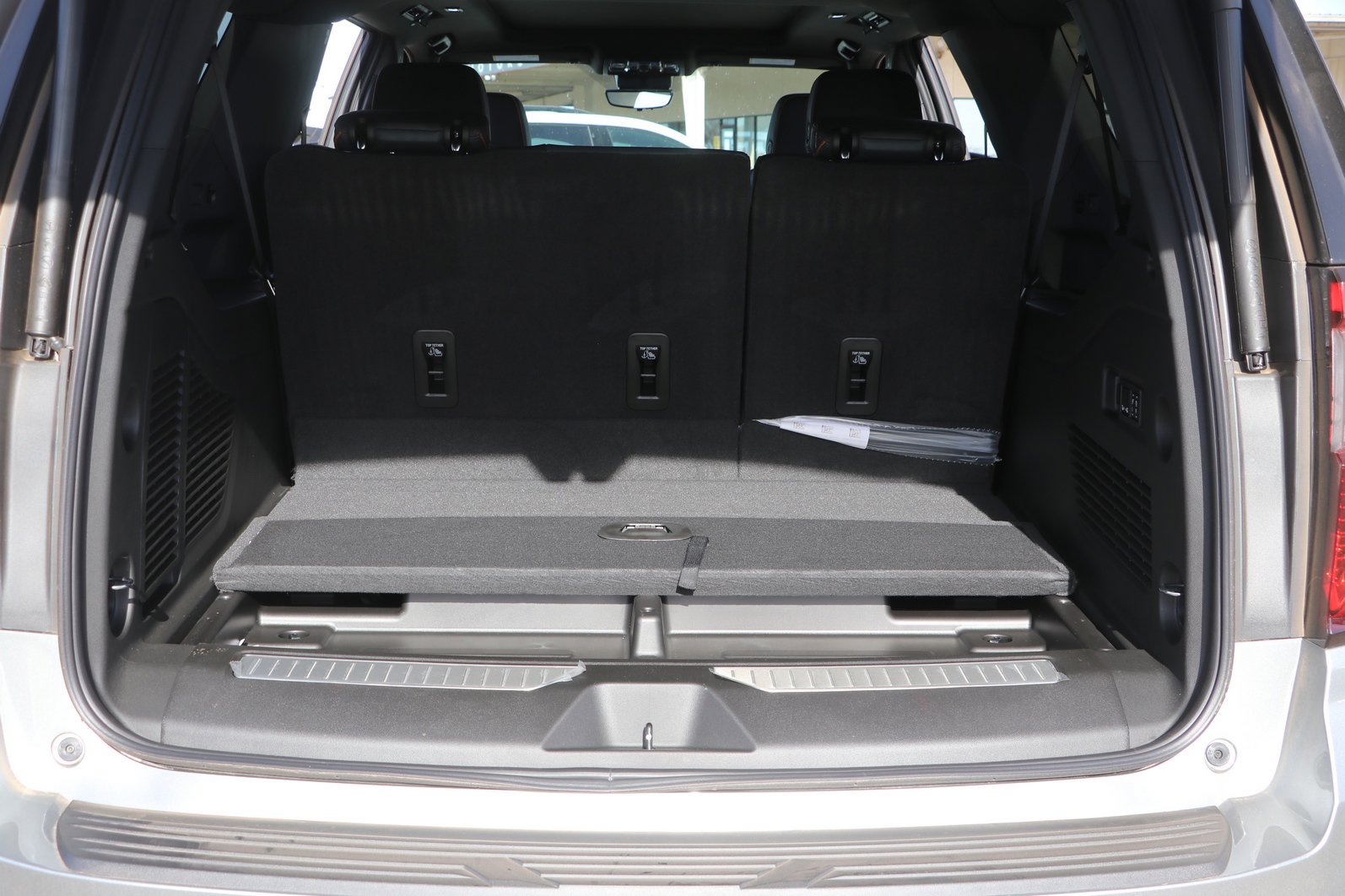 New 2026 GMC Yukon XL AT4 w/ AT4 Premium Package image 29