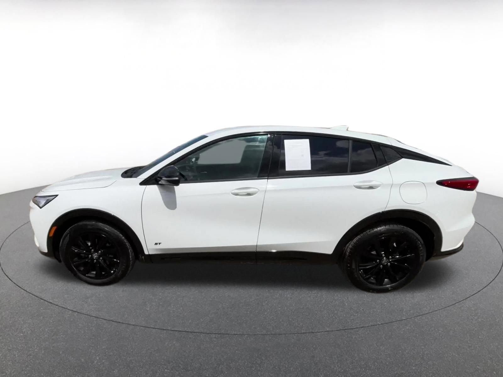 Used 2025 Buick Envista Sport Touring FWD image 9