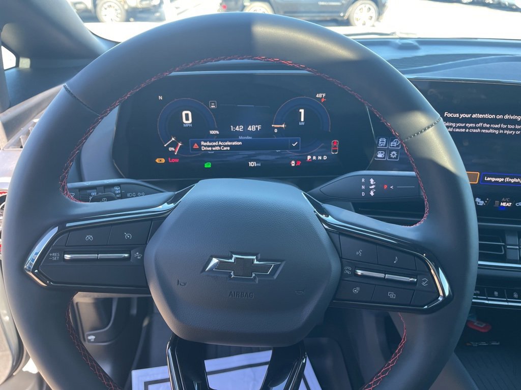 New 2025 Chevrolet Equinox EV RS image 23