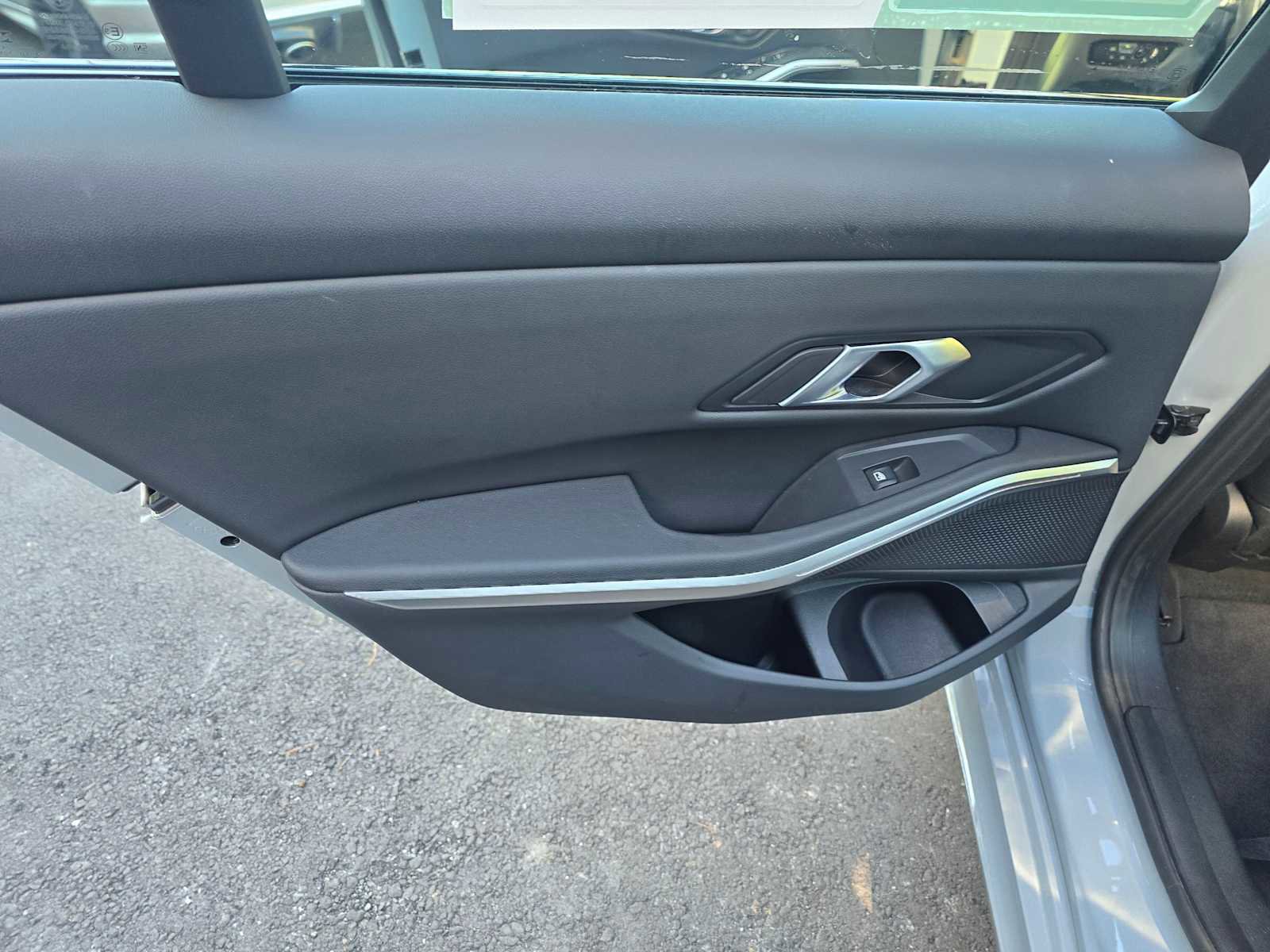 Used 2024 BMW 330i Sedan image 19