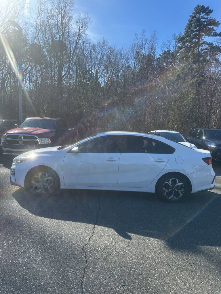 Used 2019 Kia Forte LXS image 2