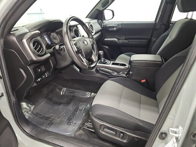 Used 2023 Toyota Tacoma TRD Off-Road image 14