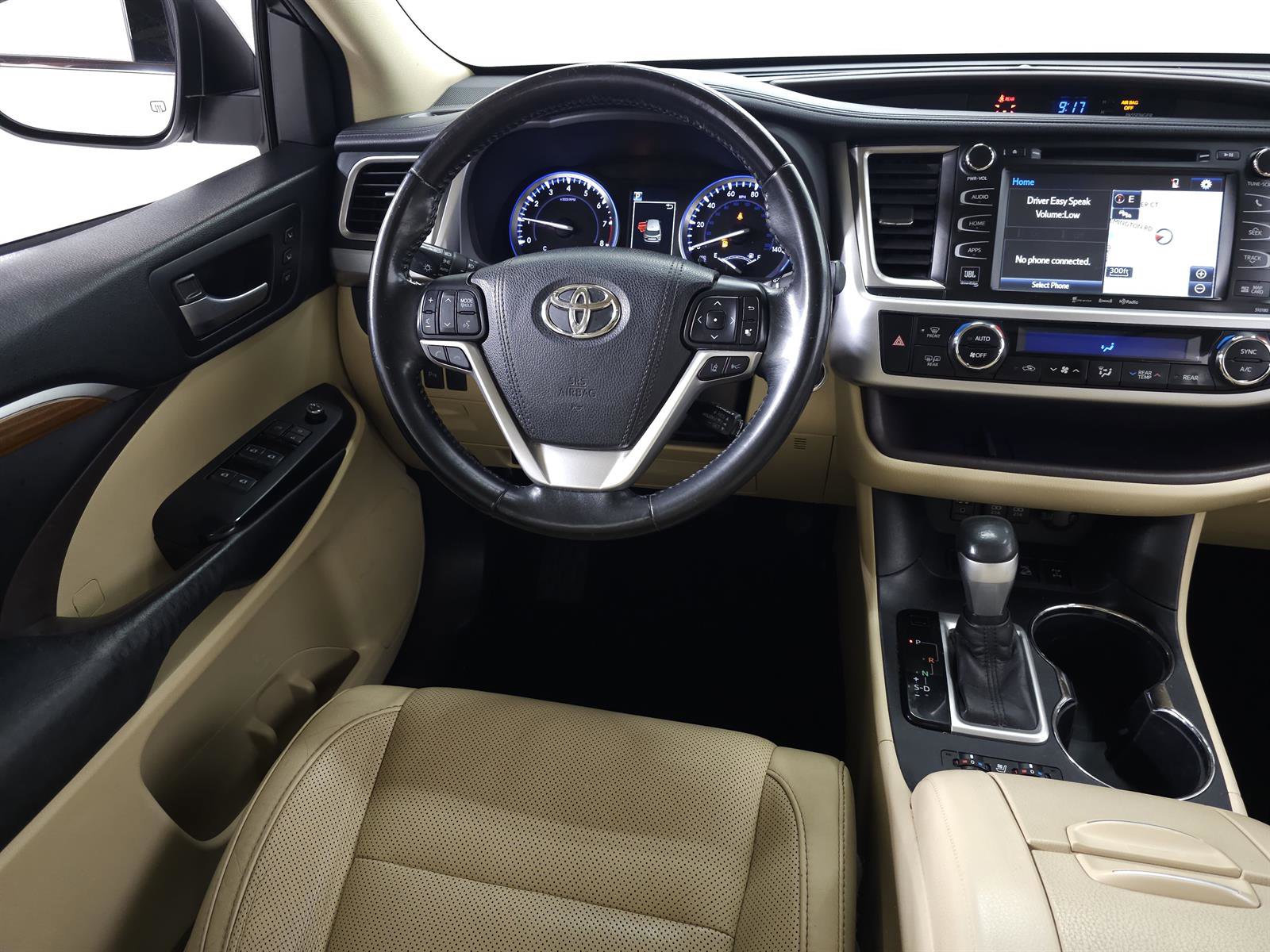 Used 2017 Toyota Highlander Limited AWD/4WD image 16