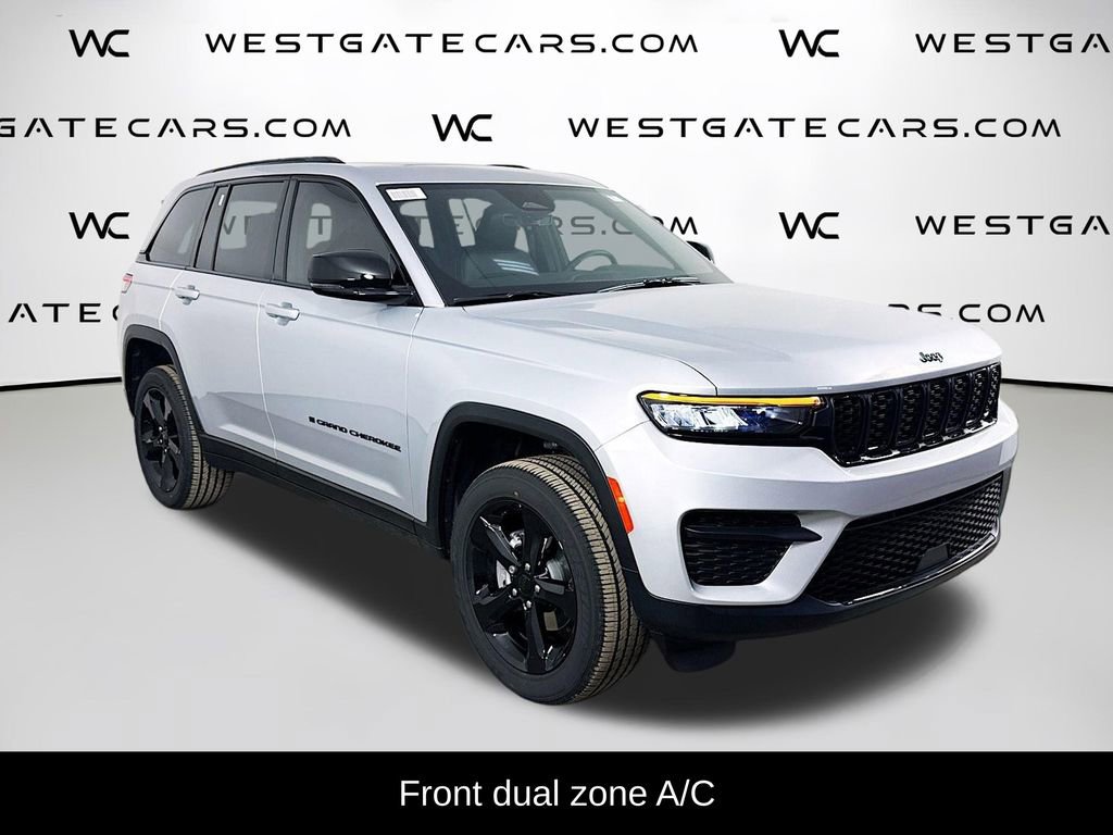 New 2025 Jeep Grand Cherokee Altitude image 2