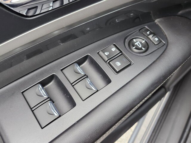 Used 2014 Acura RLX image 40