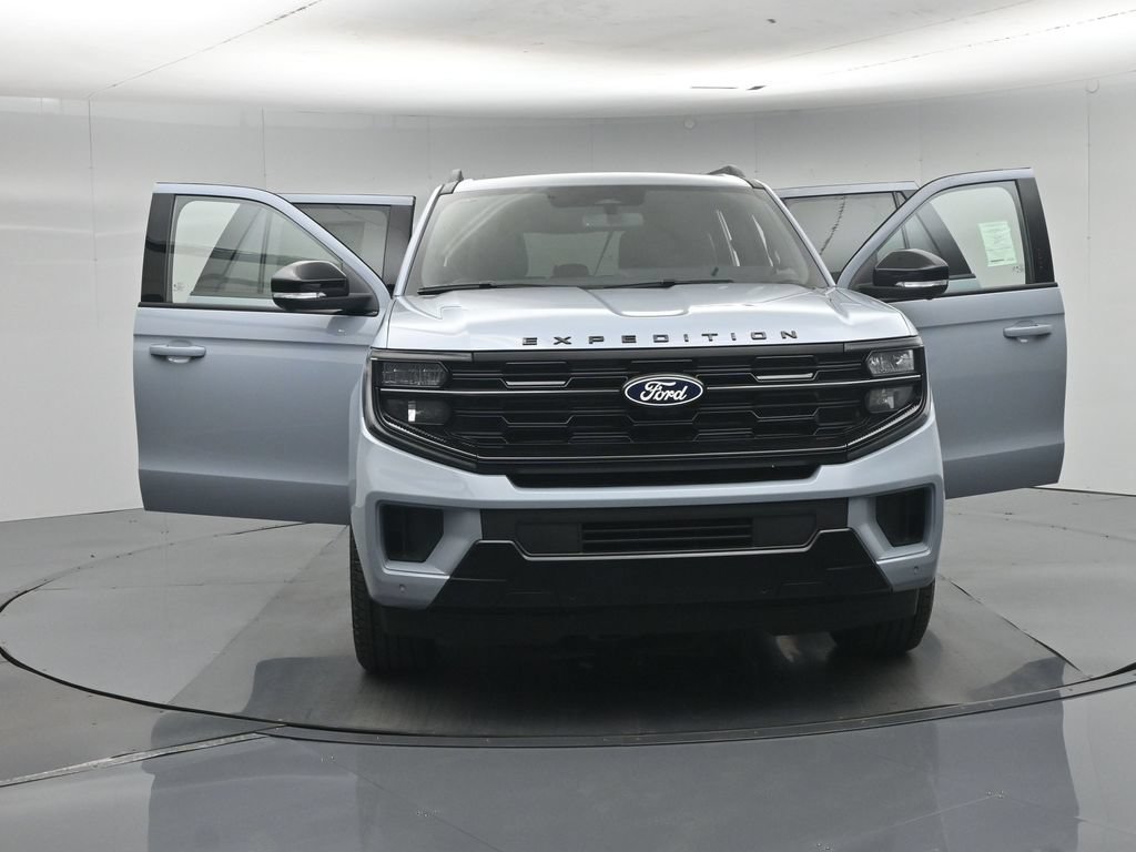 New 2027 Ford Expedition Platinum w/ Stealth Appearance Package AWD/4WD image 37