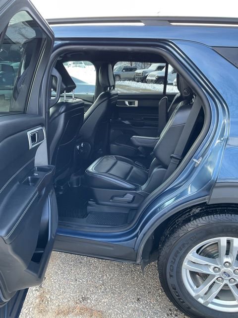 Used 2020 Ford Explorer XLT w/ Equipment Group 202A image 13