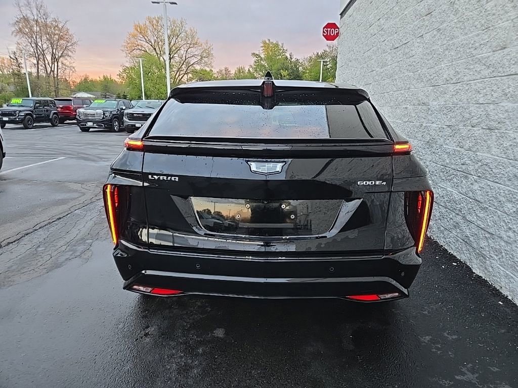 Certified 2024 Cadillac Lyriq Tech w/ Driver Assist Package AWD/4WD image 5