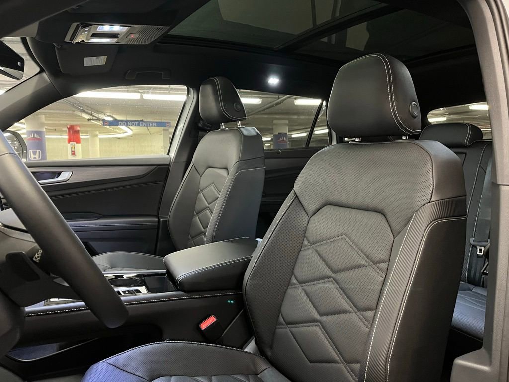 New 2026 Volkswagen Atlas Cross Sport SE image 21