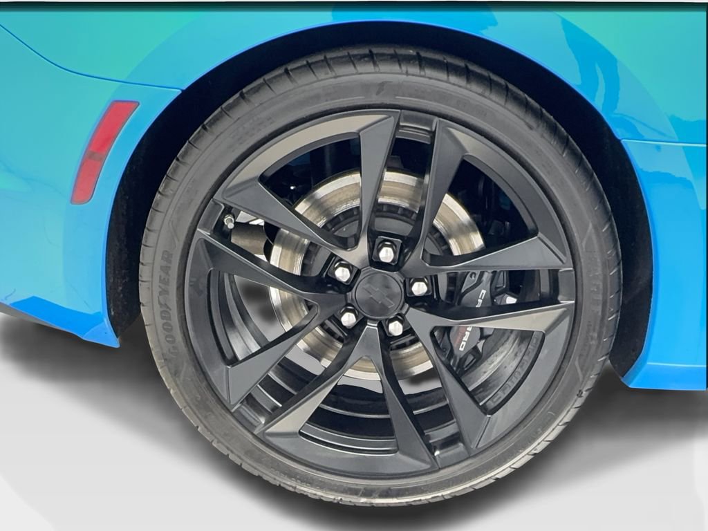 Used 2023 Chevrolet Camaro SS w/ Design Package 1 RWD image 18
