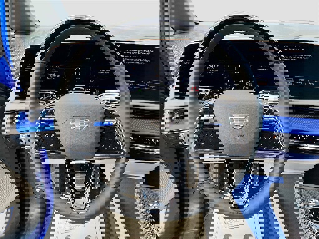 New 2026 Cadillac Optiq Luxury 1 image 10