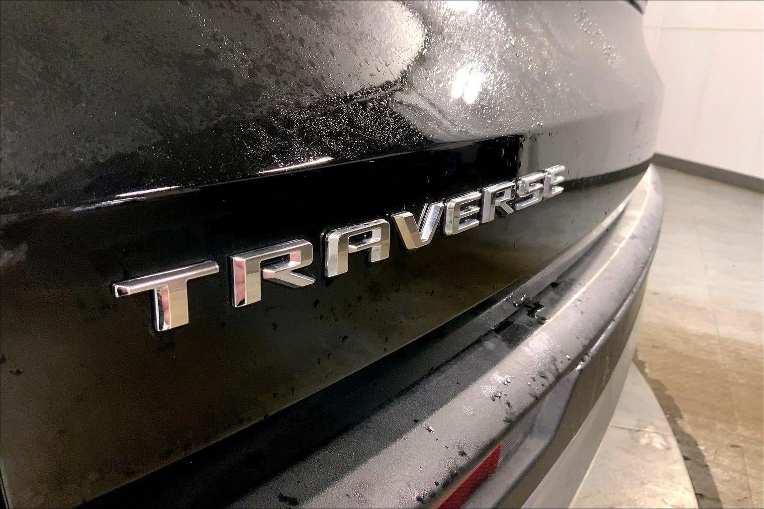 Used 2026 Chevrolet Traverse LT FWD image 8