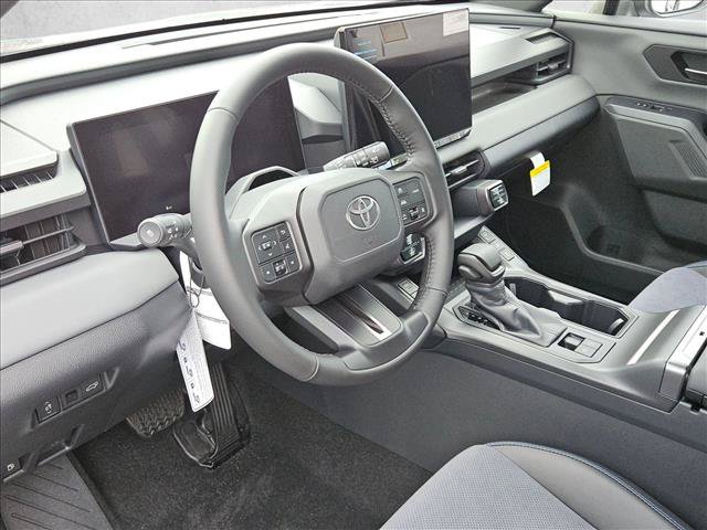 New 2026 Toyota RAV4 XSE AWD/4WD image 3