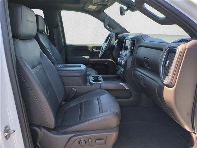 Used 2021 GMC Sierra 3500 Denali w/ Denali Ultimate Package AWD/4WD image 22