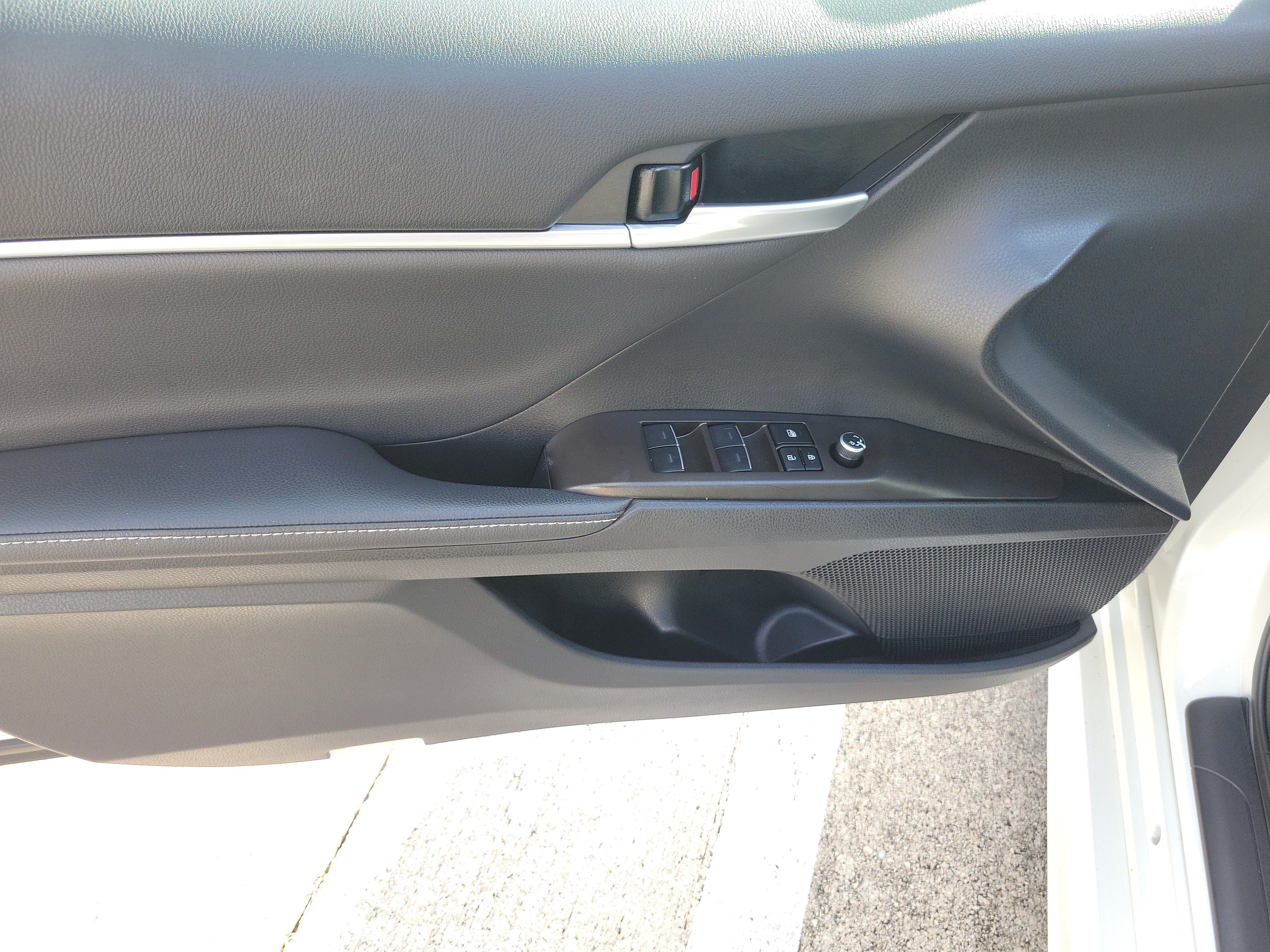 Used 2023 Toyota Camry XSE w/ Navigation Package FWD image 19