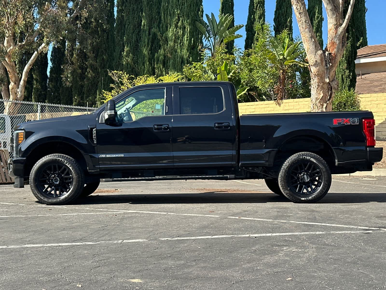 Certified 2019 Ford F250 Lariat w/ Lariat Ultimate Package AWD/4WD image 5
