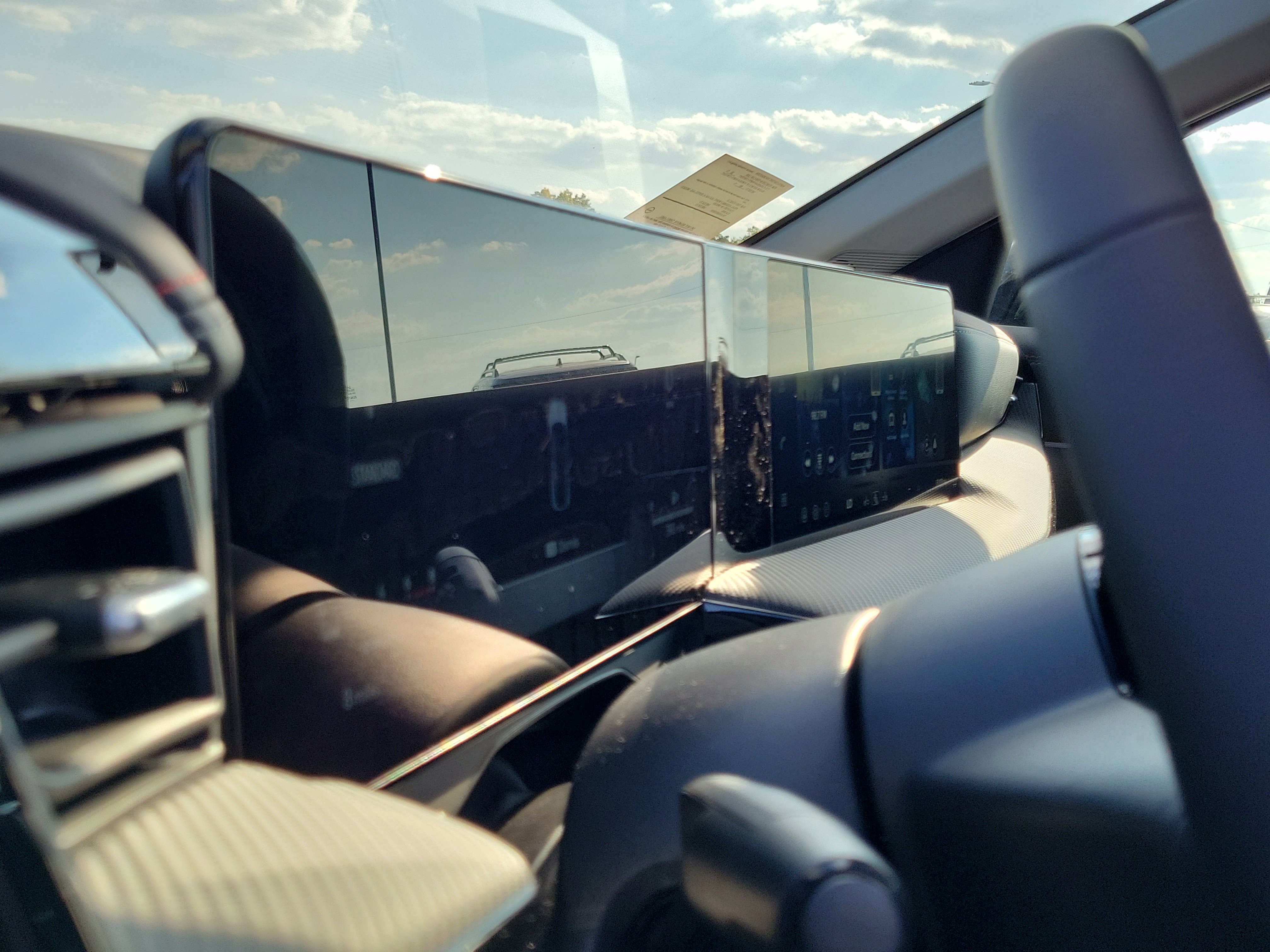 New 2026 Nissan Kicks SR w/ Cold Weather Package image 20