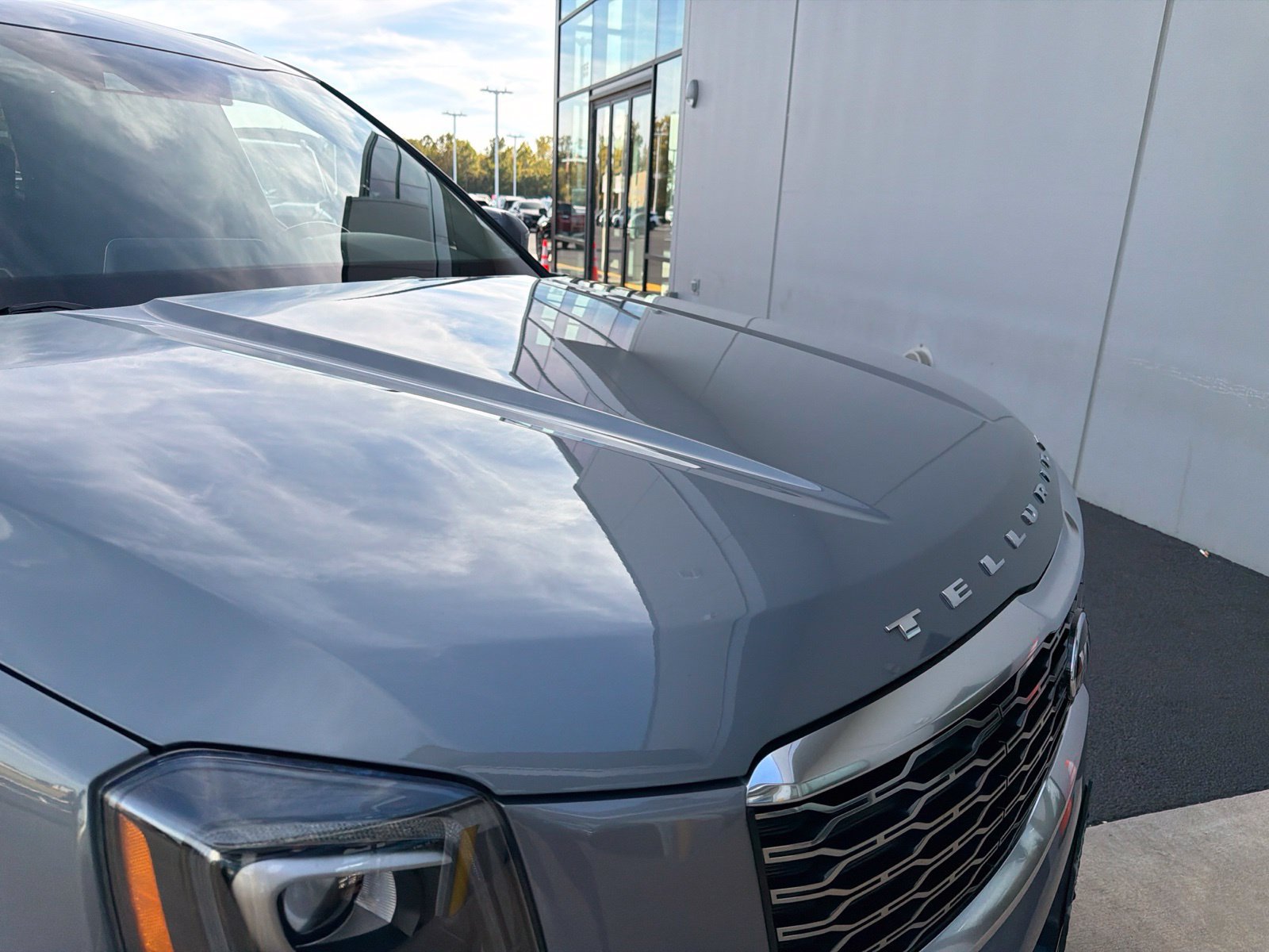 Used 2020 Kia Telluride SX AWD/4WD image 3
