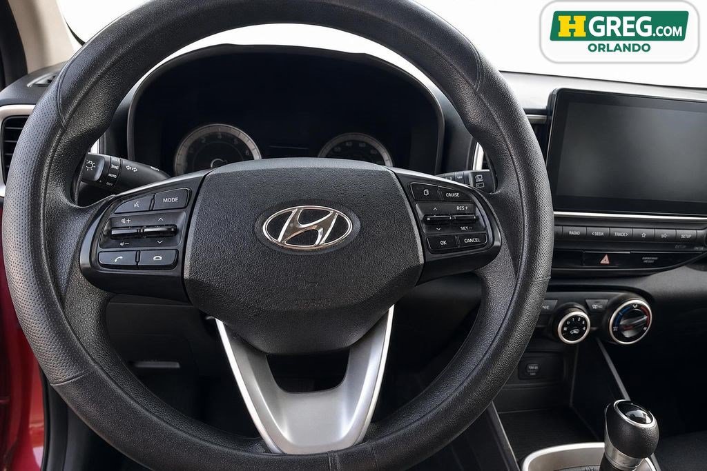 Used 2021 Hyundai Venue SE w/ Cargo Package FWD image 11
