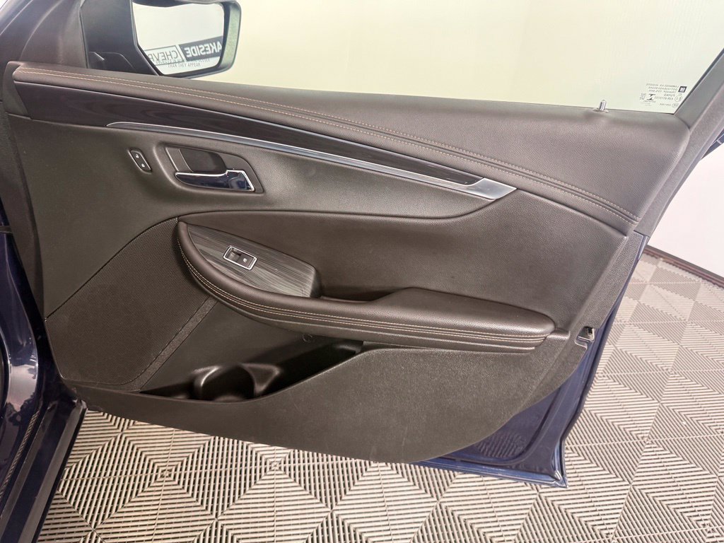 Used 2018 Chevrolet Impala LT FWD image 22