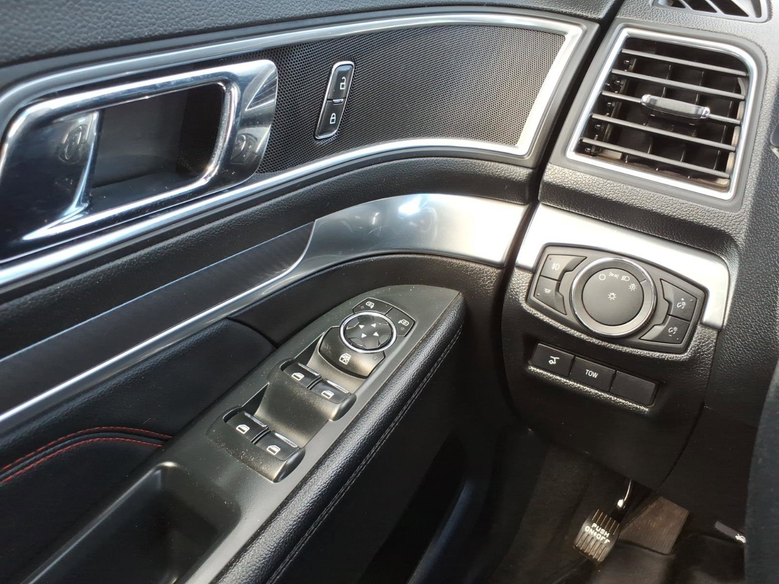 Used 2017 Ford Explorer Sport AWD/4WD image 19