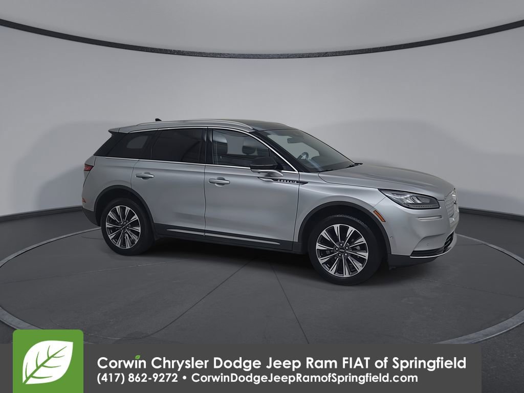 Used 2022 Lincoln Corsair Reserve w/ Equipment Group 201A AWD/4WD image 2