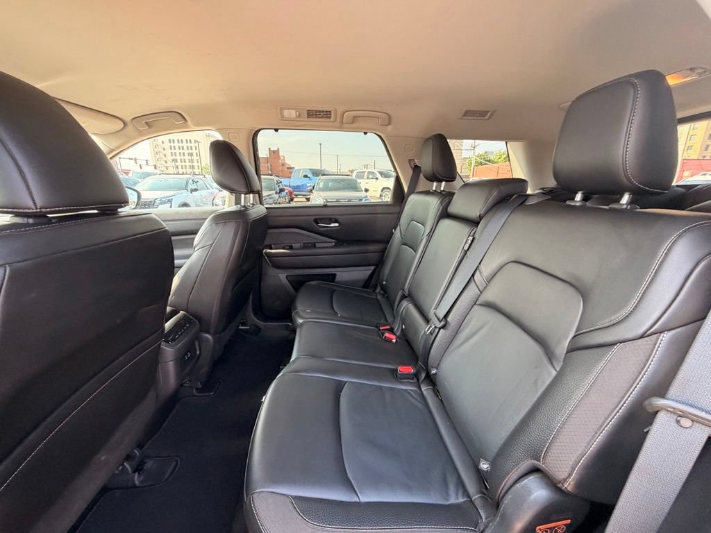 Certified 2023 Nissan Pathfinder SL AWD/4WD image 17