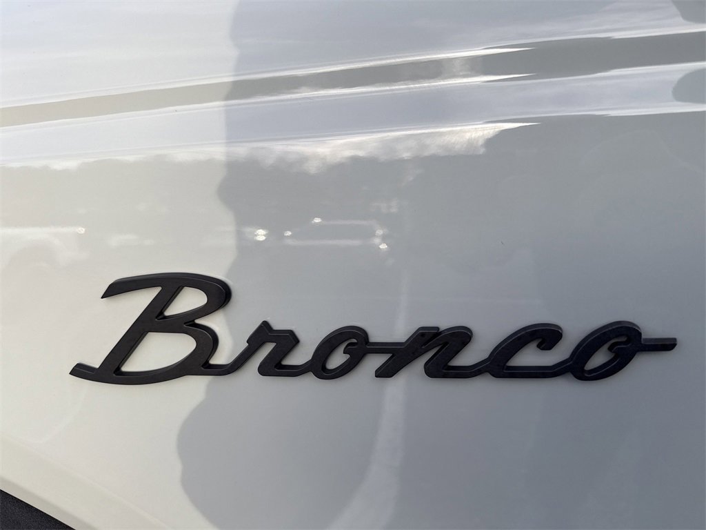 Used 2021 Ford Bronco Badlands image 12