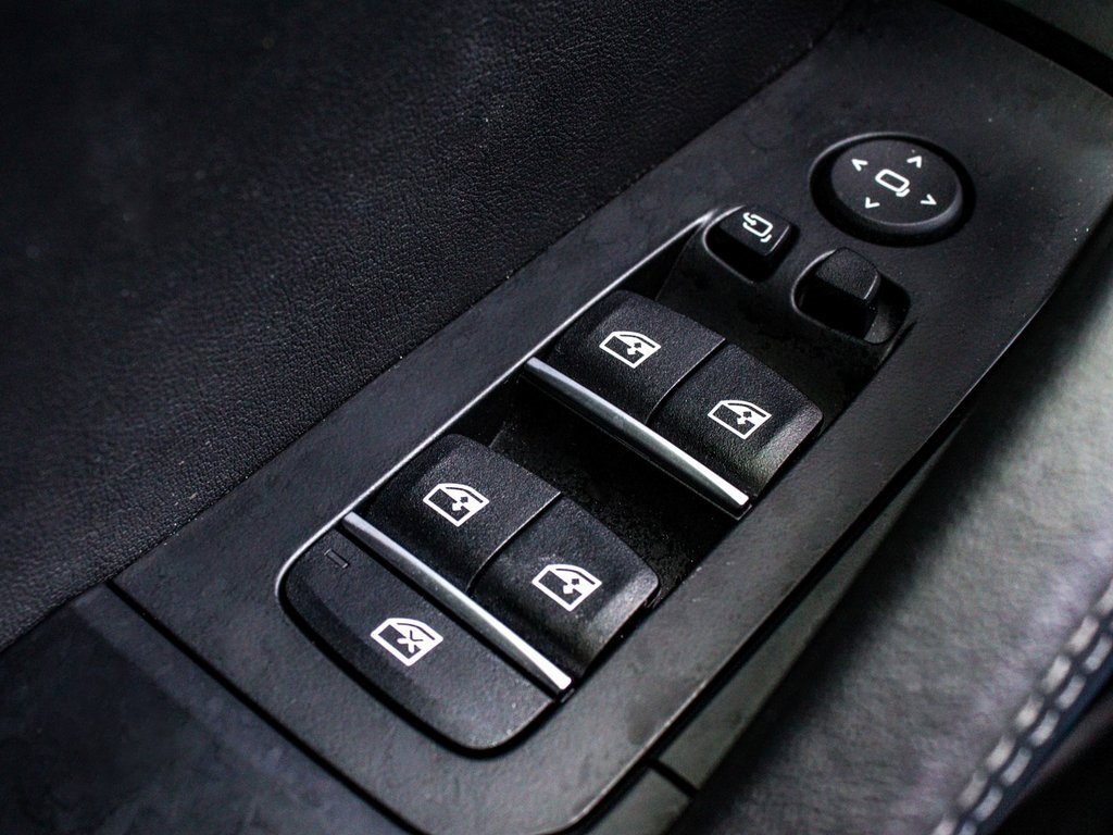 Used 2025 BMW X6 M Competition w/ Executive Package image 10