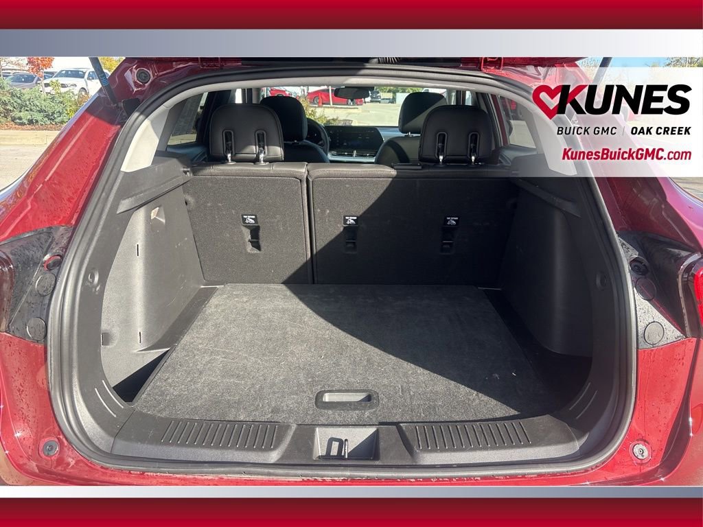 Used 2025 Chevrolet Trax LT image 7