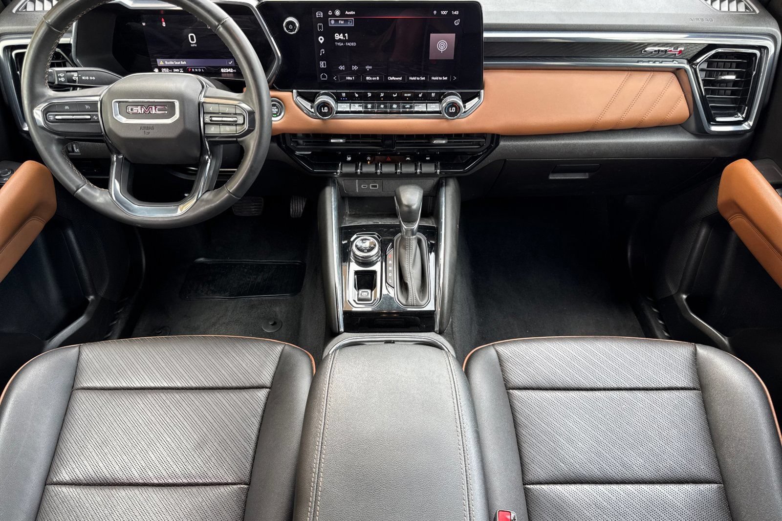 Certified 2023 GMC Canyon AT4 w/ AT4 Premium Package AWD/4WD image 14