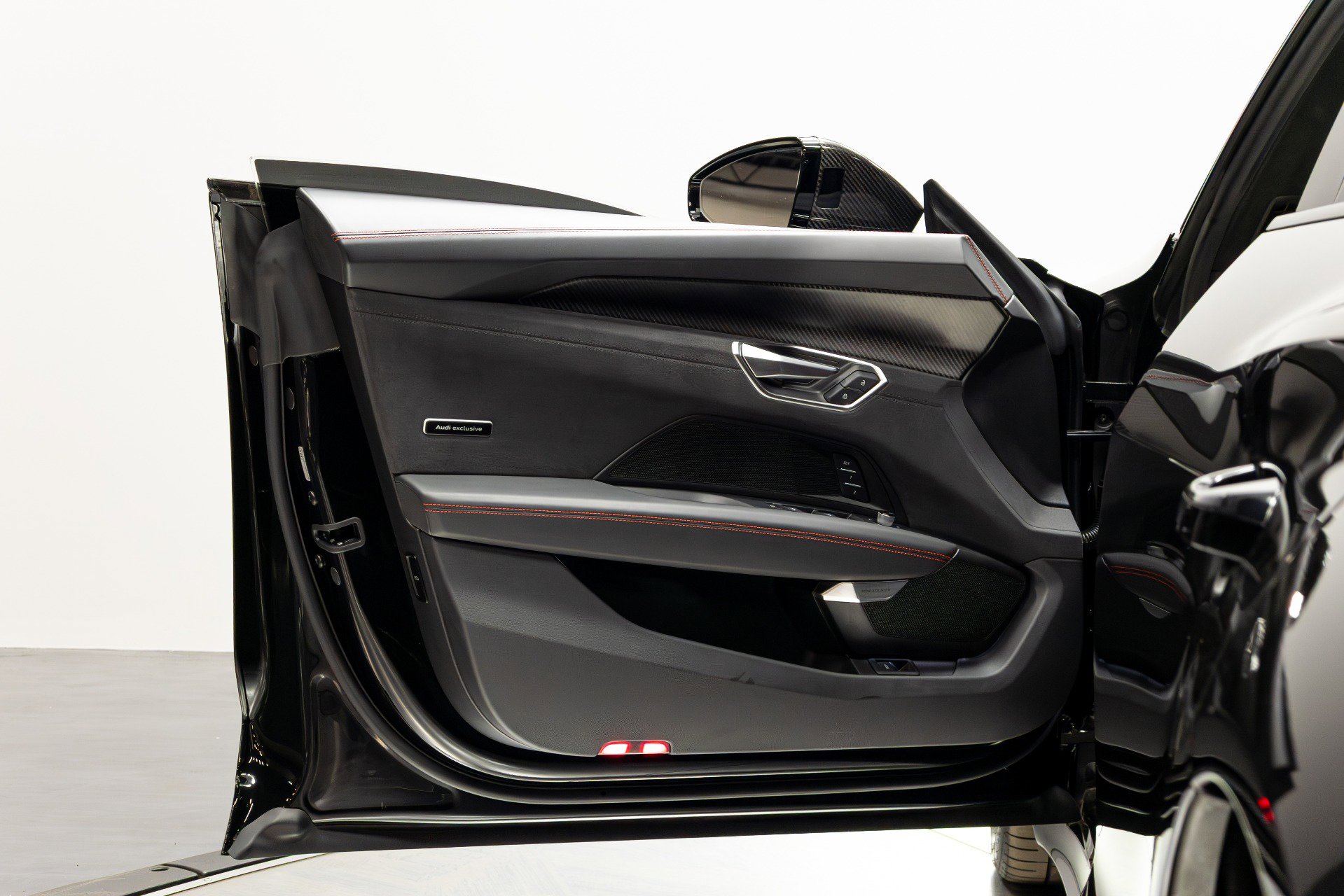 Used 2023 Audi RS e-tron GT image 55