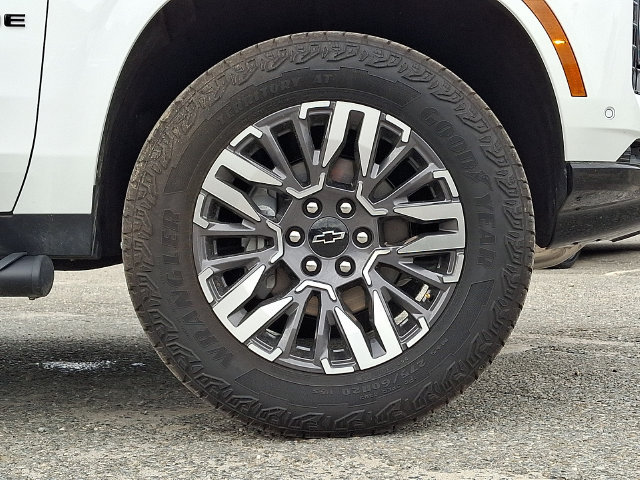 Used 2026 Chevrolet Tahoe Z71 AWD/4WD image 29