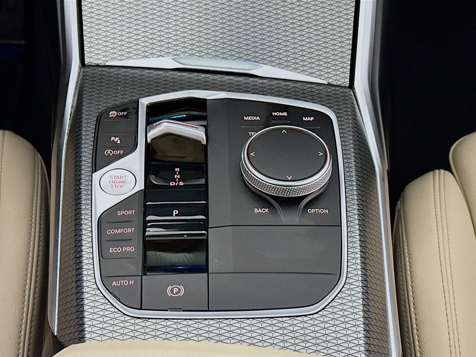 Used 2023 BMW 230i xDrive Coupe w/ Premium Package image 14