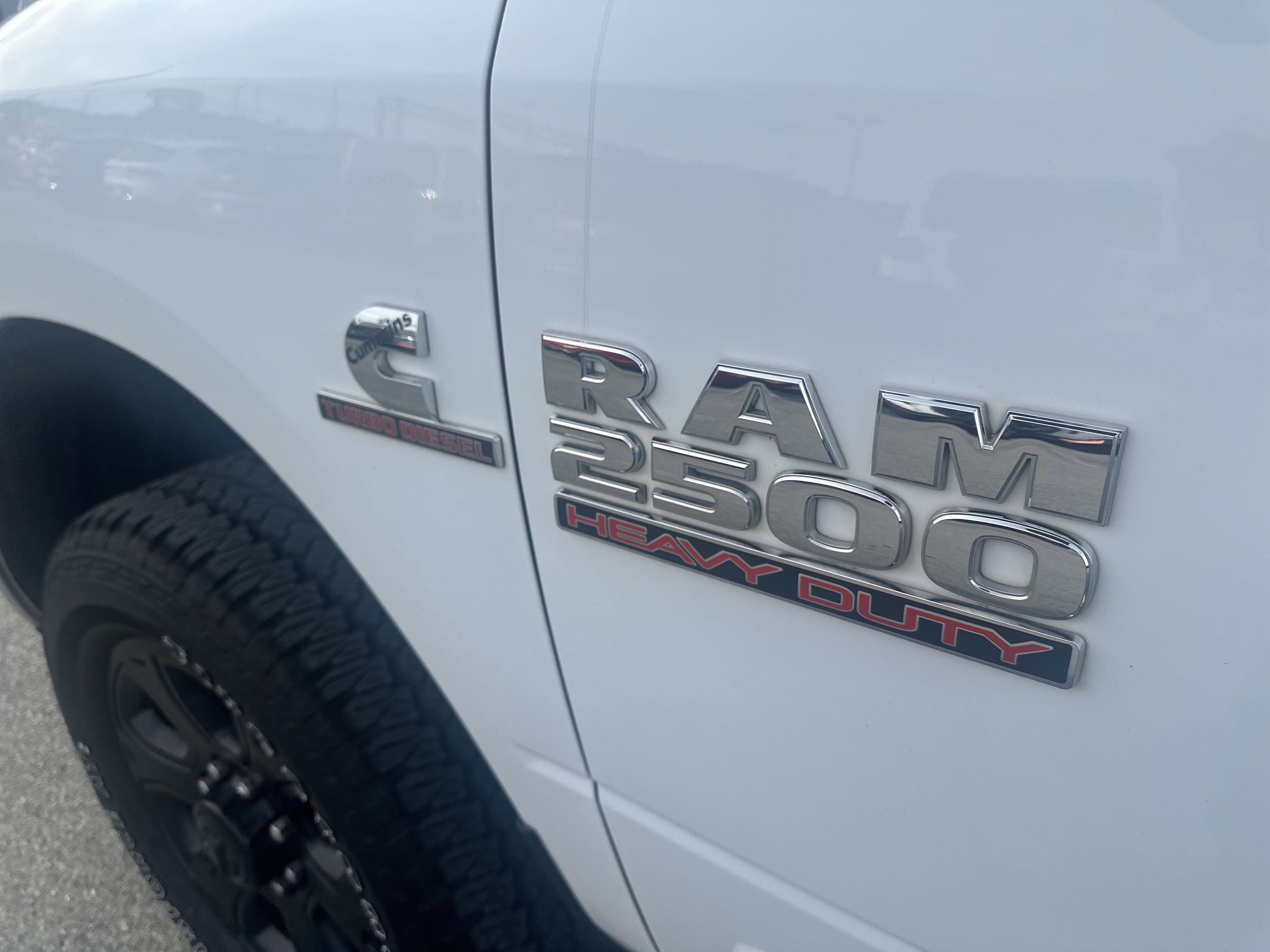 Used 2016 RAM 2500 Tradesman w/ Chrome Appearance Group image 11