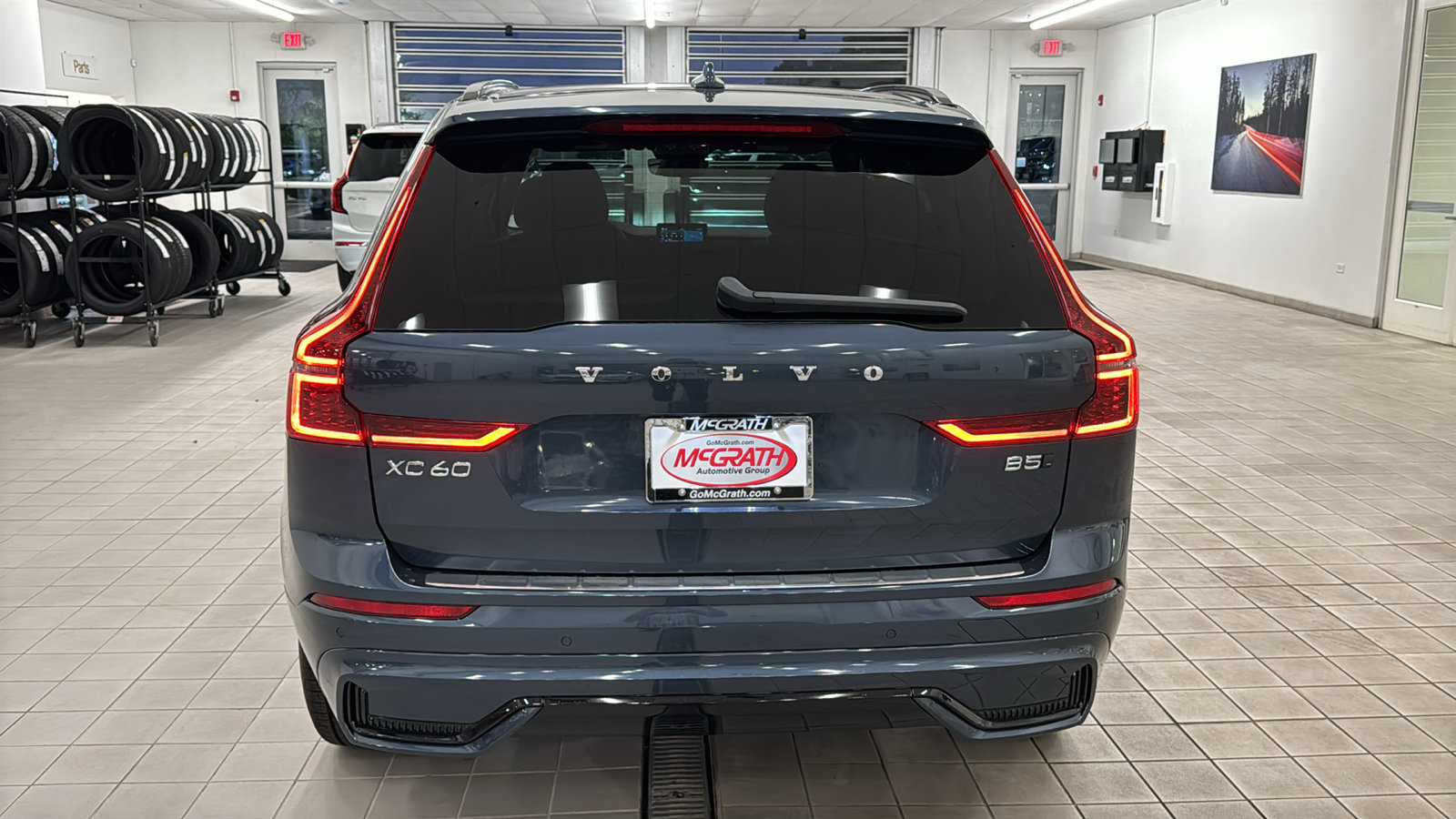 New 2027 Volvo XC60 B5 Core AWD/4WD image 6