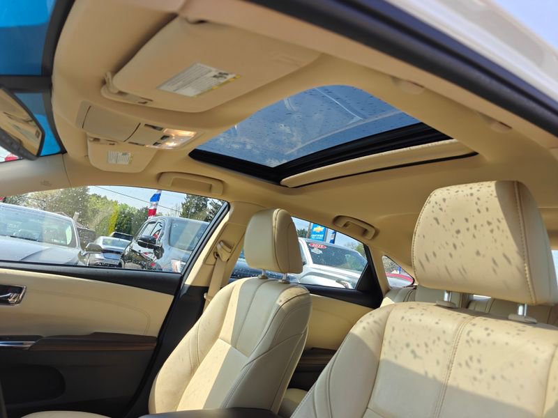 Used 2016 Toyota Avalon Limited FWD image 10