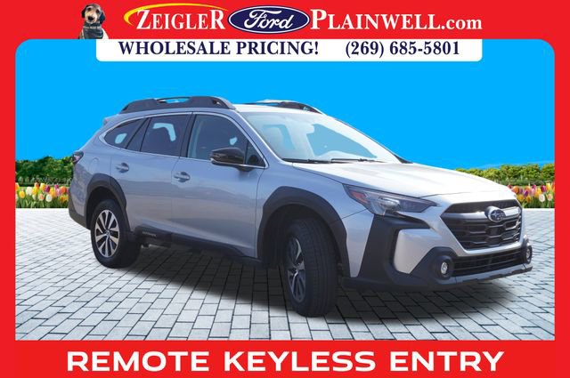 Used 2023 Subaru Outback Premium image 7