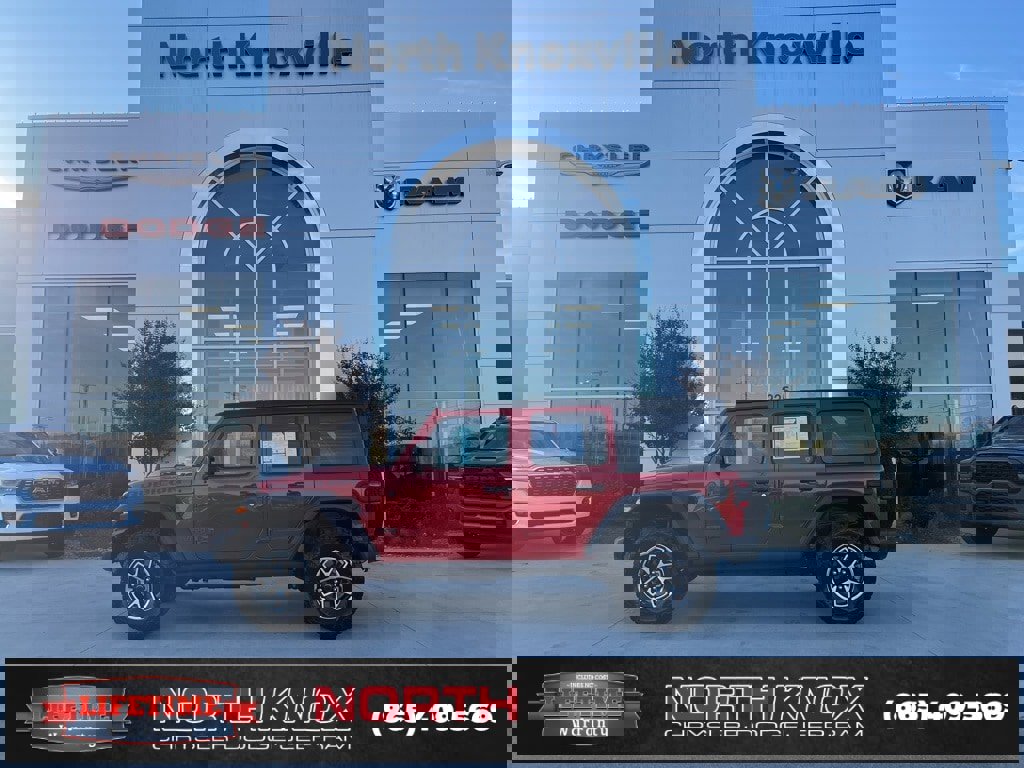 Used 2025 Jeep Wrangler Unlimited Rubicon image 2