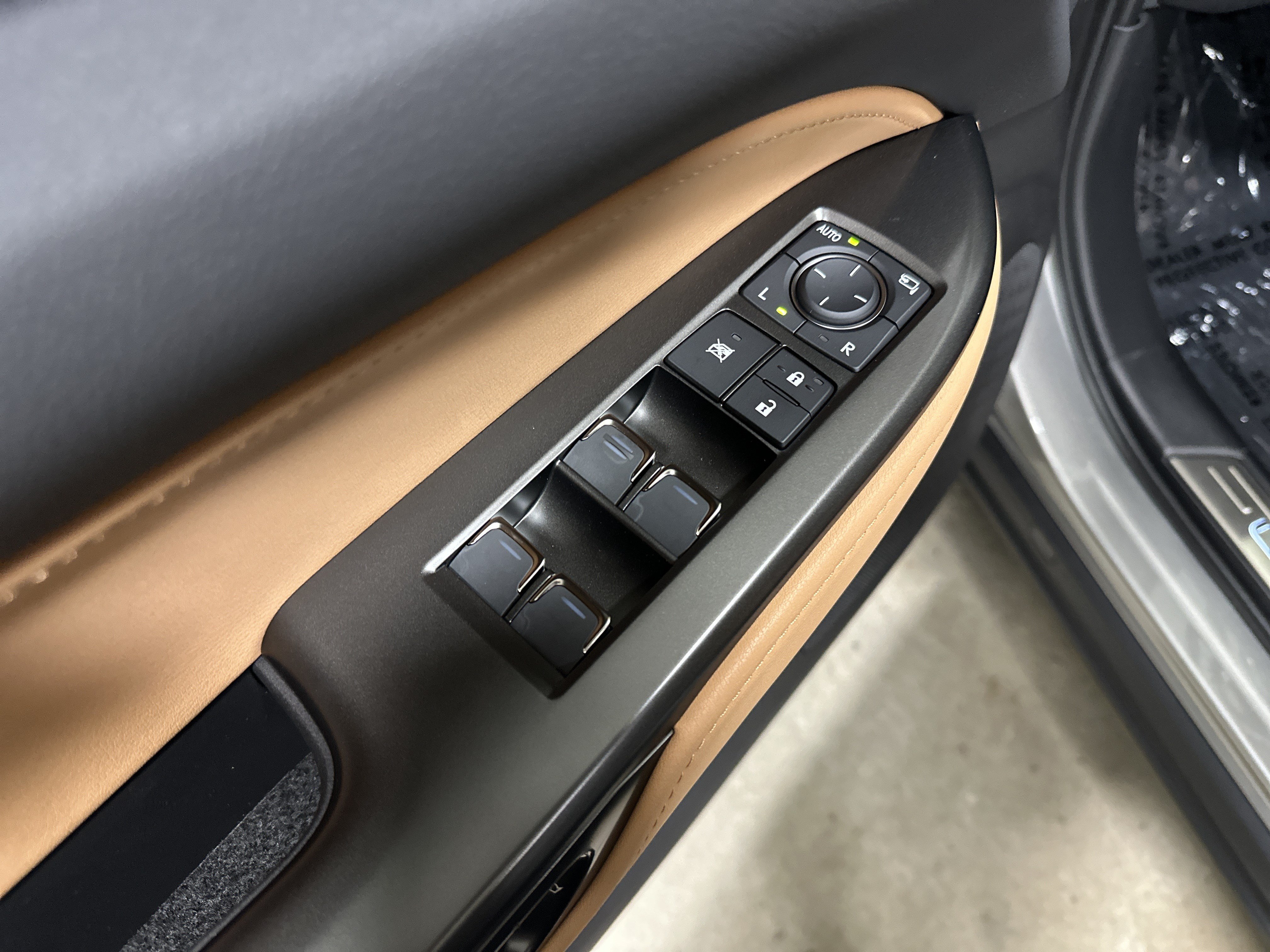 New 2026 Lexus NX 350 AWD w/ Accessory Package (2T) image 17