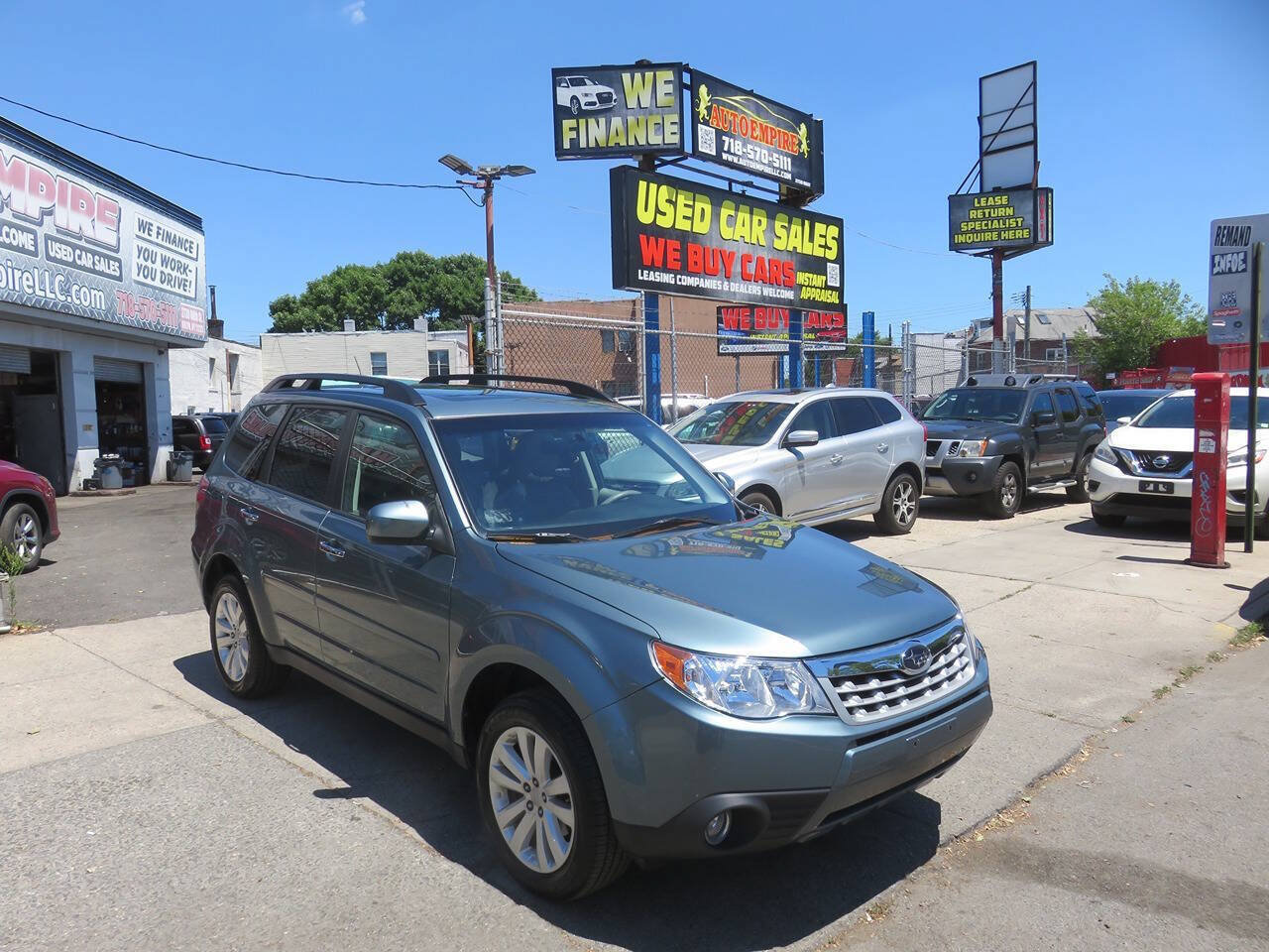 Used 2012 Subaru Forester 2.5X Limited AWD/4WD image 3