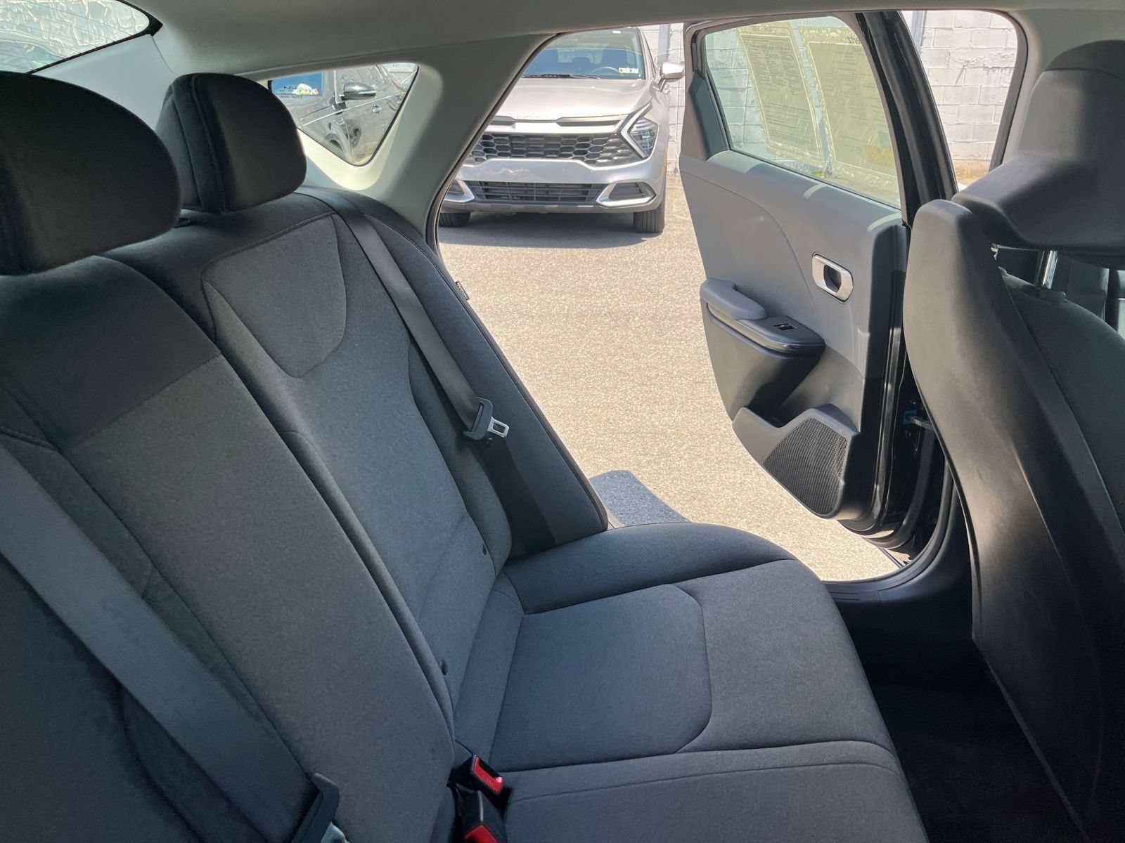 Used 2025 Kia K4 FWD image 37