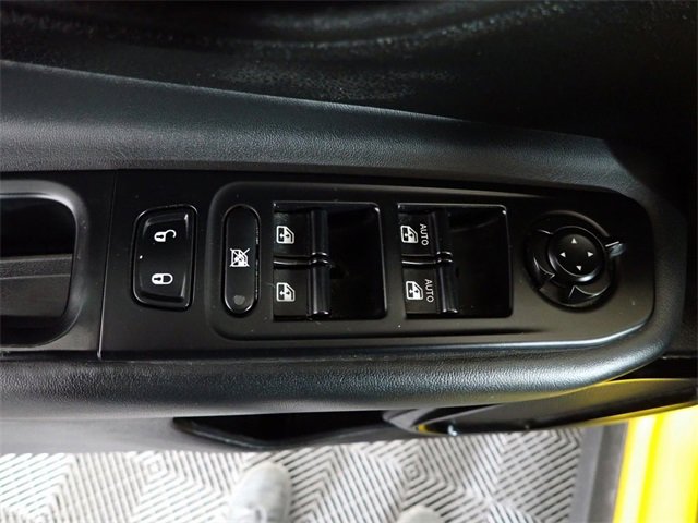 Used 2018 Jeep Renegade Altitude image 19