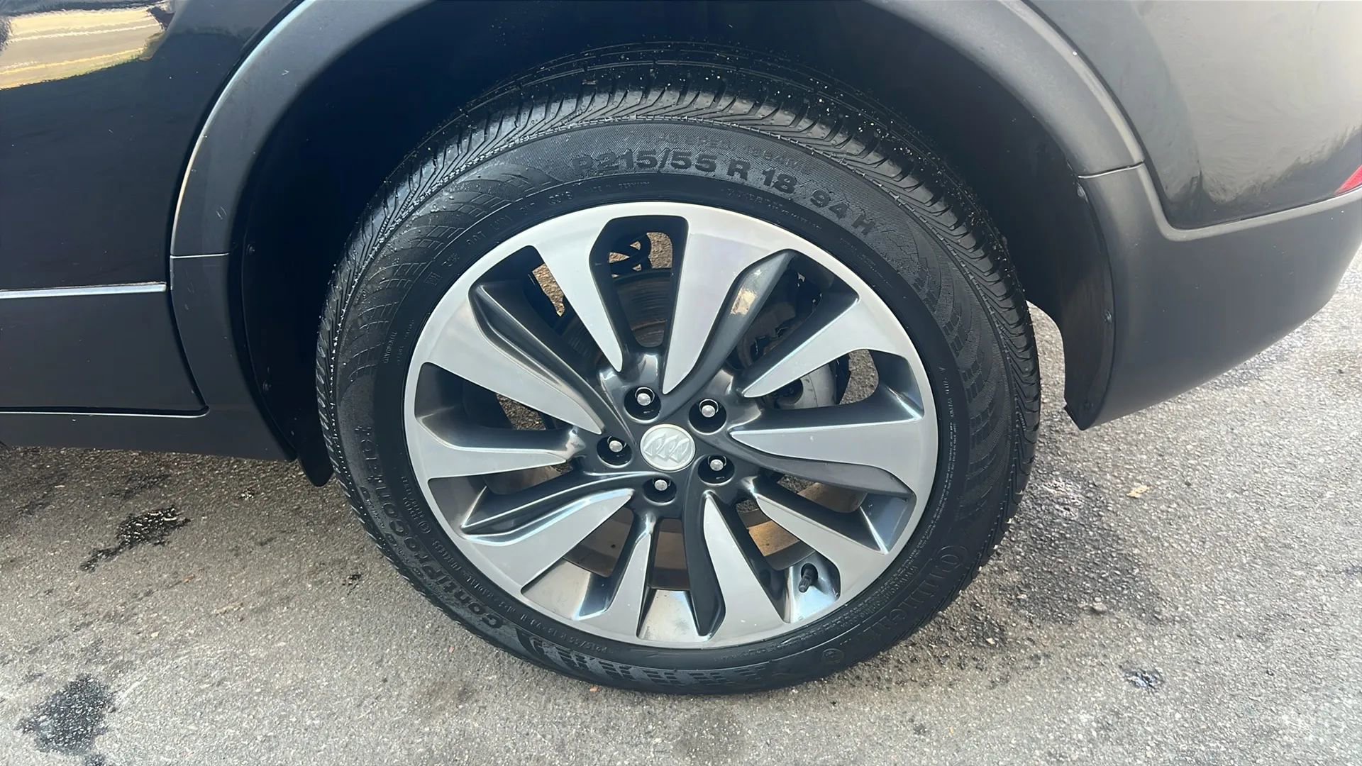 Used 2019 Buick Encore Essence image 11