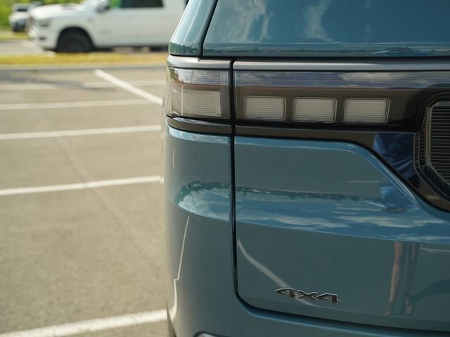 New 2026 Jeep Grand Wagoneer L Limited AWD/4WD image 41