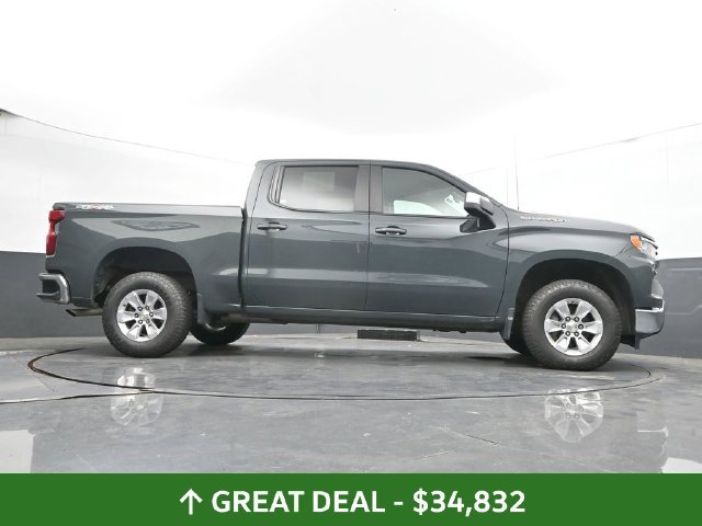 Used 2025 Chevrolet Silverado 1500 LT AWD/4WD image 48
