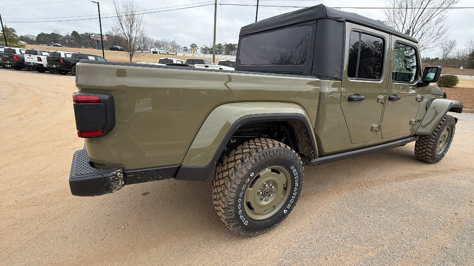 New 2026 Jeep Gladiator Willys AWD/4WD image 8