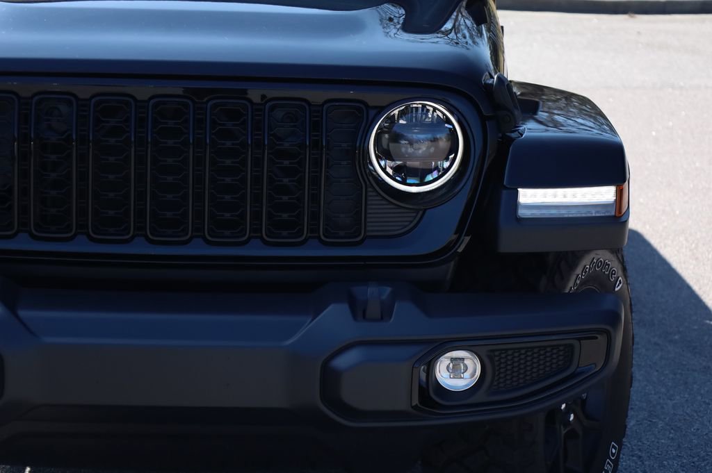 Used 2025 Jeep Gladiator Willys image 16