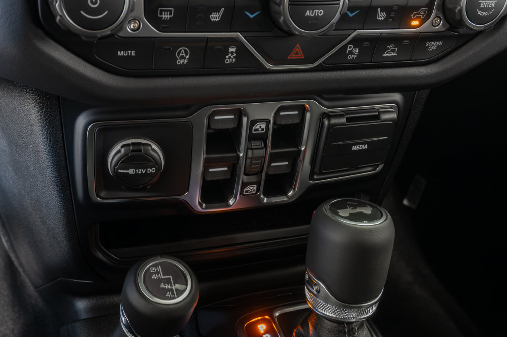 New 2027 Jeep Wrangler Unlimited Sahara AWD/4WD image 20